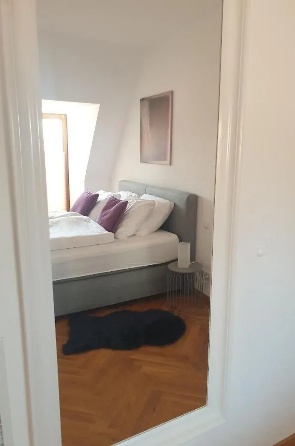 Modernes Apartment An Der Frauenkirche Dresde